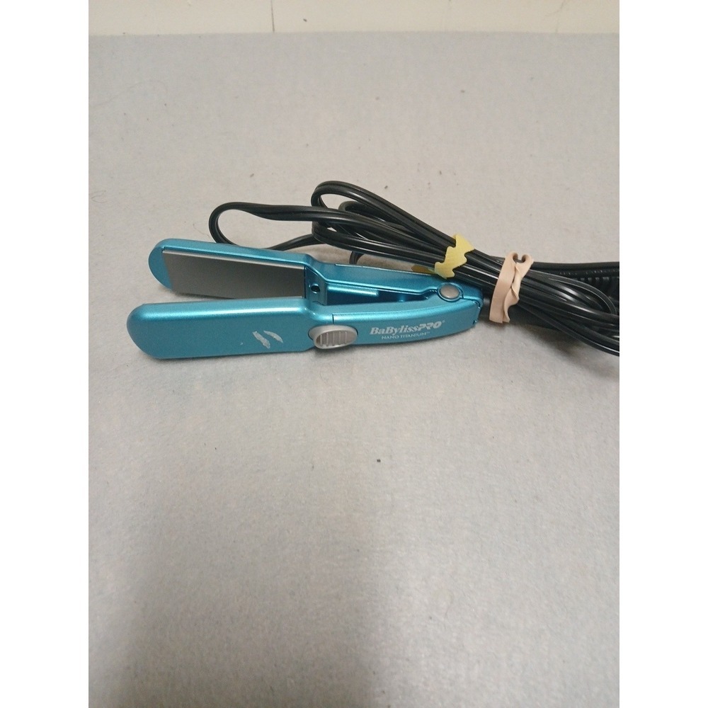 BABYLISSPRO Nano Titanium Mini Hair Straightener 1/2 " Travel Flat Iron TESTED